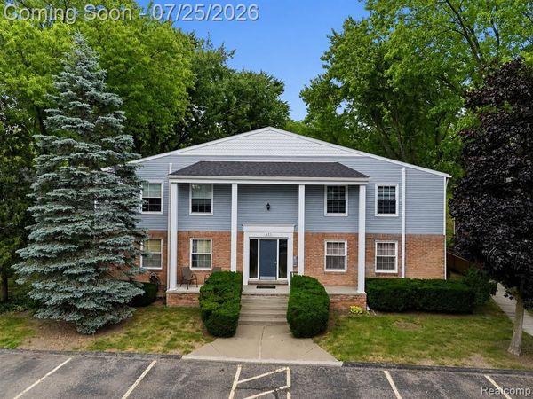 525 E University Drive, Rochester Hills, MI 48307