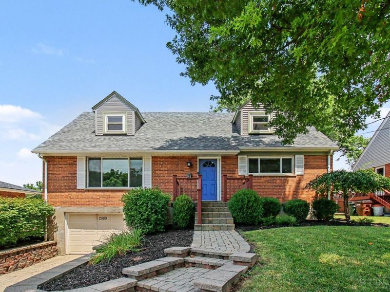 2589 S Kathwood Circle, Reading, OH 45236 Photo 1