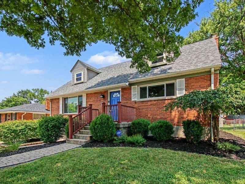 2589 S Kathwood Circle, Reading, OH 45236 Photo 4