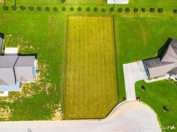 Grandview Lane, Jacksboro, TN 37757