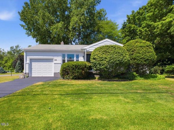 415 Bay Road, Queensbury, NY 12804