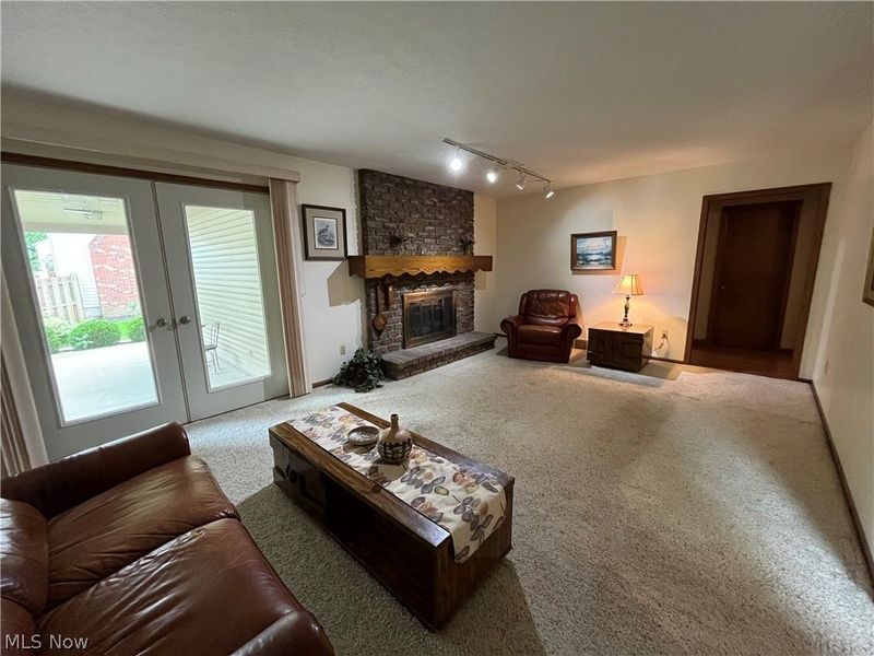 299 Pheasant Run, Wadsworth, OH 44281 Photo 11