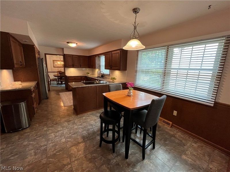 299 Pheasant Run, Wadsworth, OH 44281 Photo 6