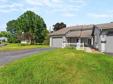 440 Summerhaven Drive N, East Syracuse, NY 13057