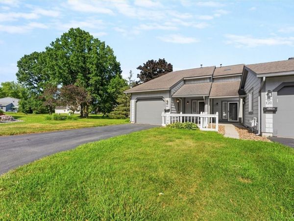 440 Summerhaven Drive N, East Syracuse, NY 13057