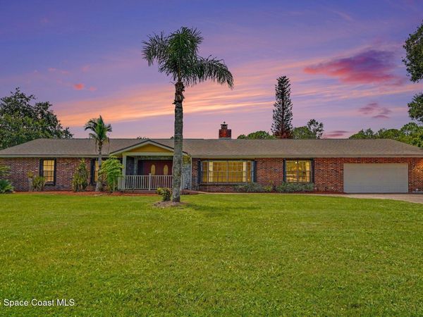 4457 Parkway Drive, Melbourne, FL 32934