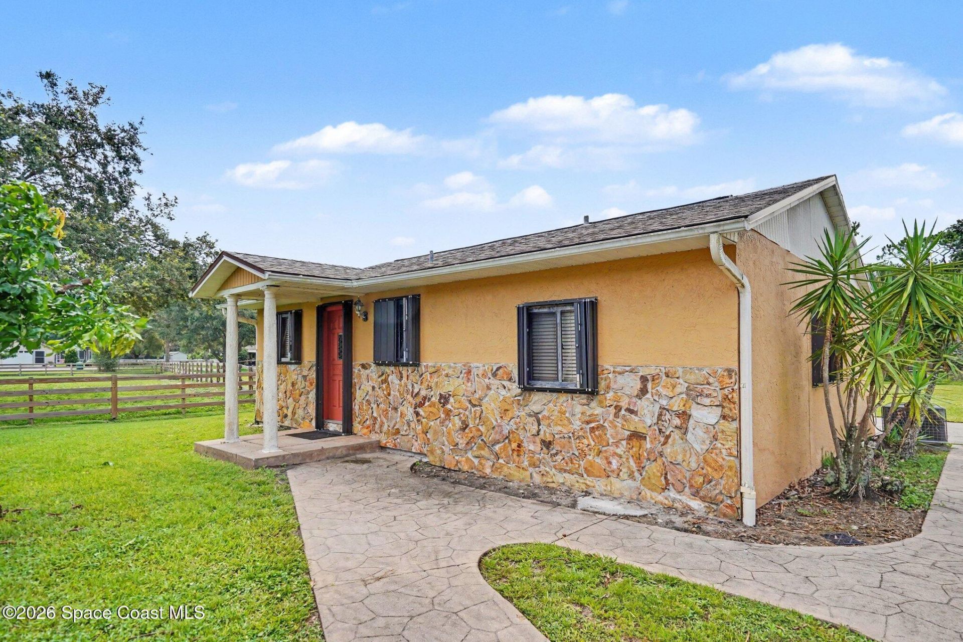 4457 Parkway Drive, Melbourne, FL 32934 Photo