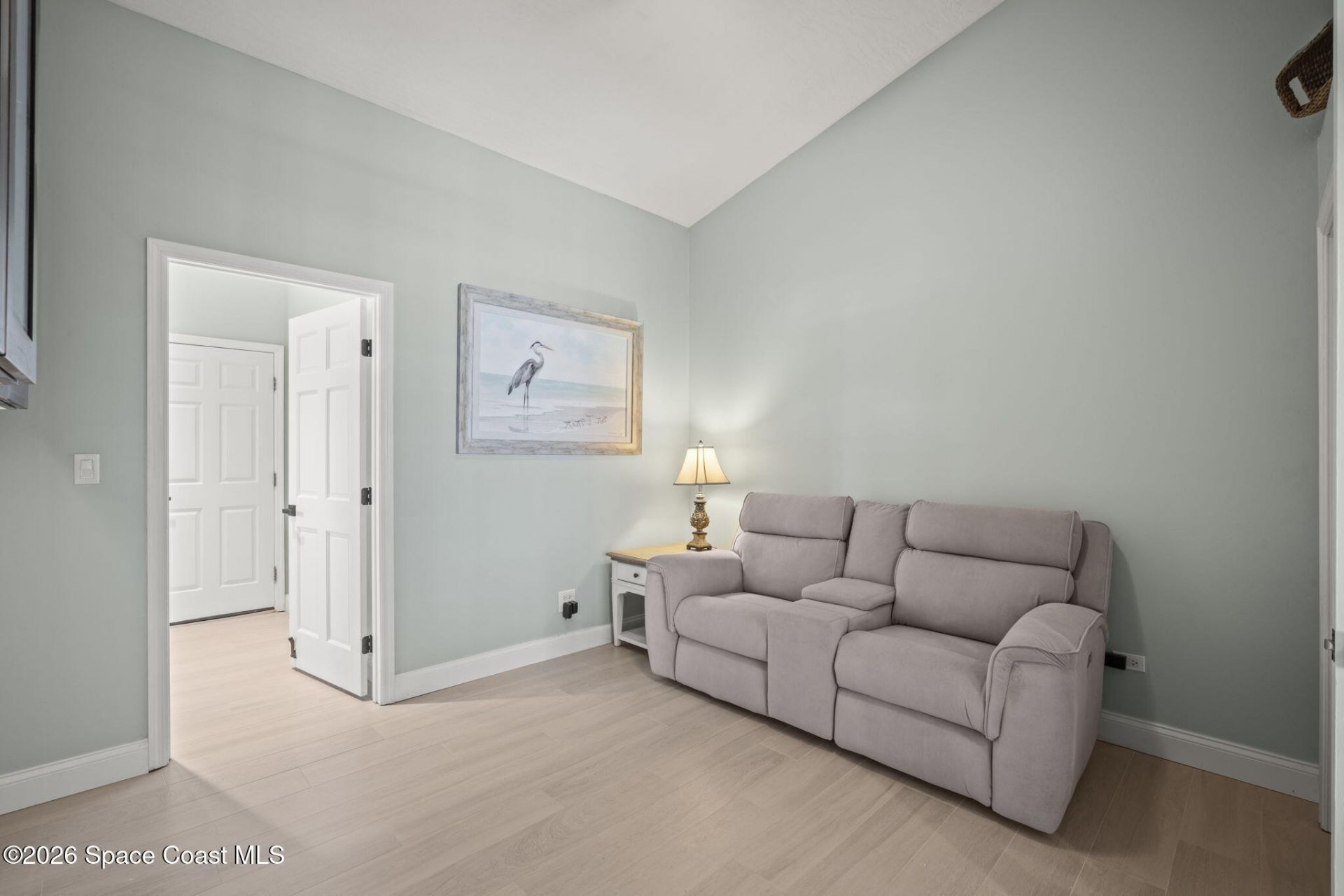 809 W Central Boulevard, Cape Canaveral, FL 32920 Photo