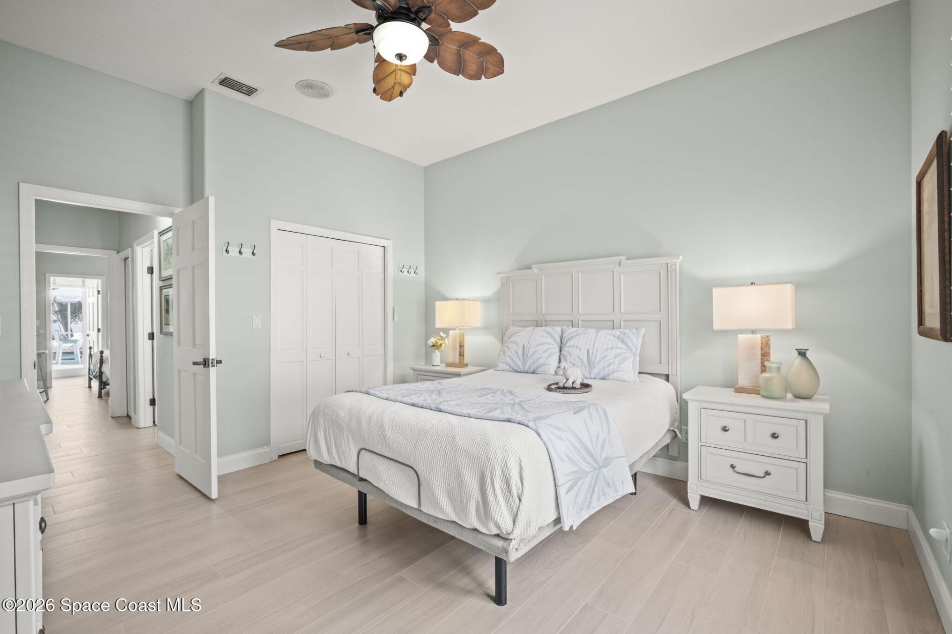 809 W Central Boulevard, Cape Canaveral, FL 32920 Photo