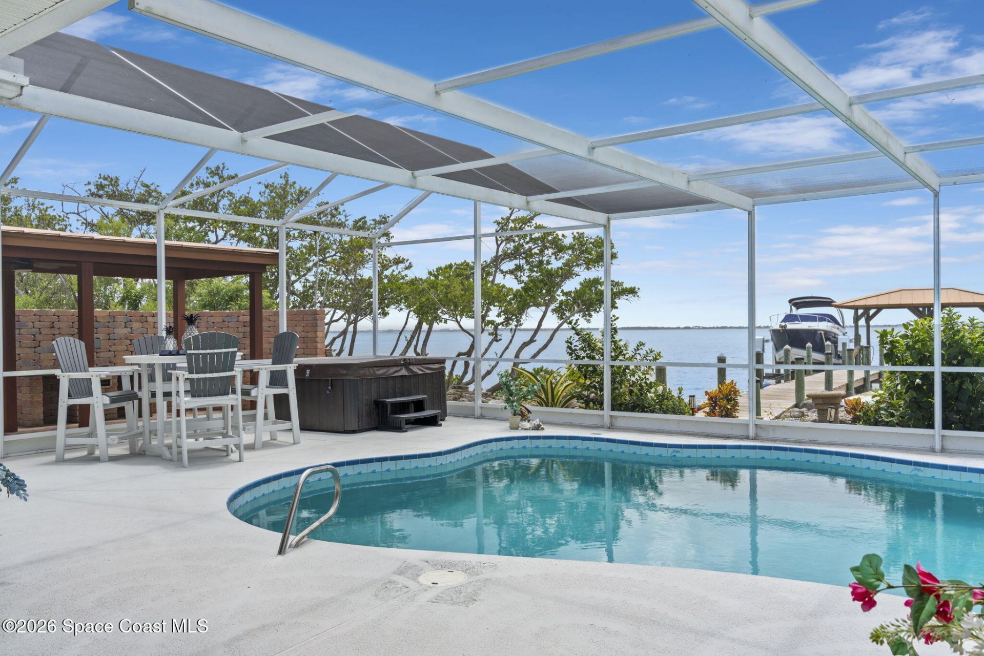 809 W Central Boulevard, Cape Canaveral, FL 32920 Photo