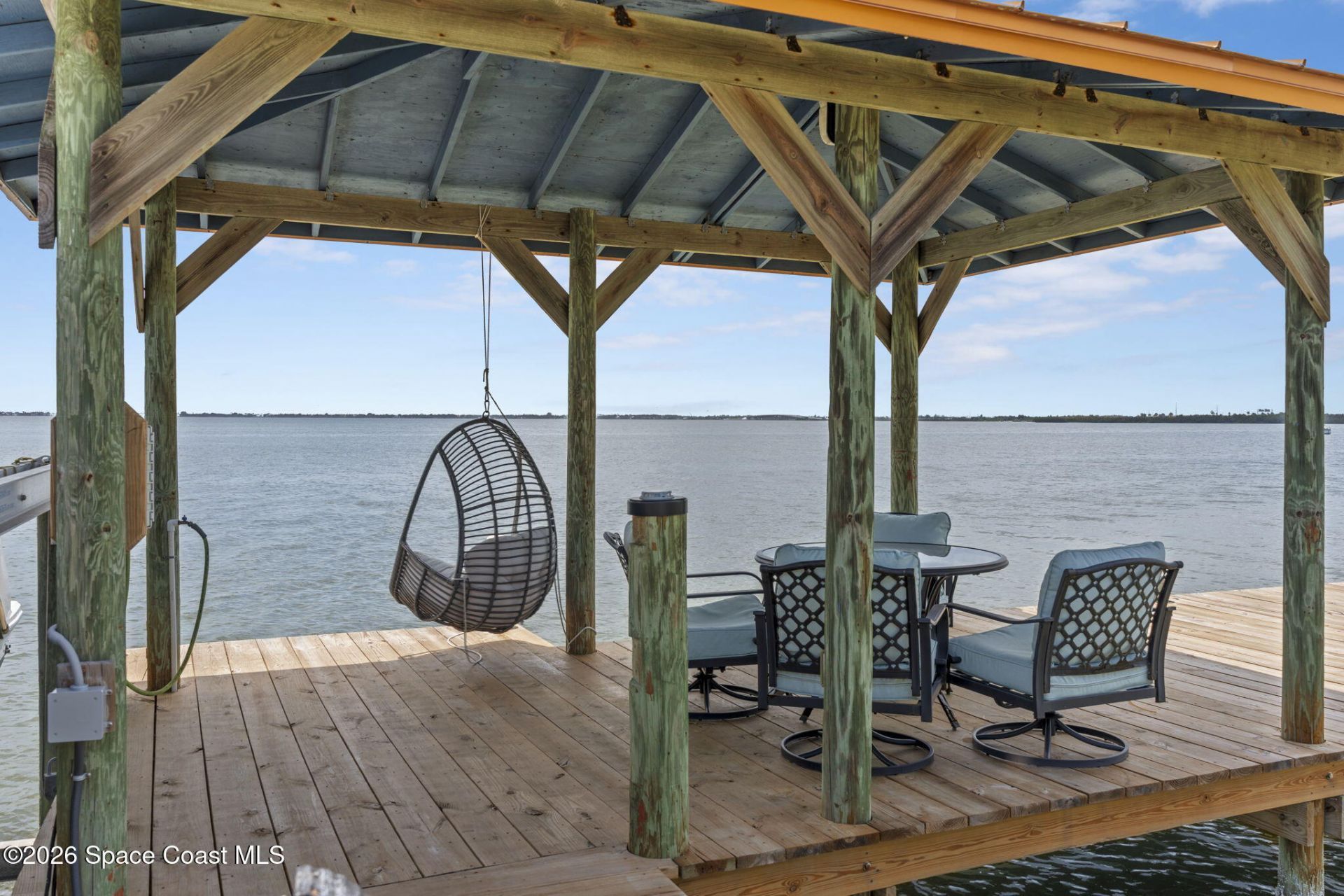 809 W Central Boulevard, Cape Canaveral, FL 32920 Photo