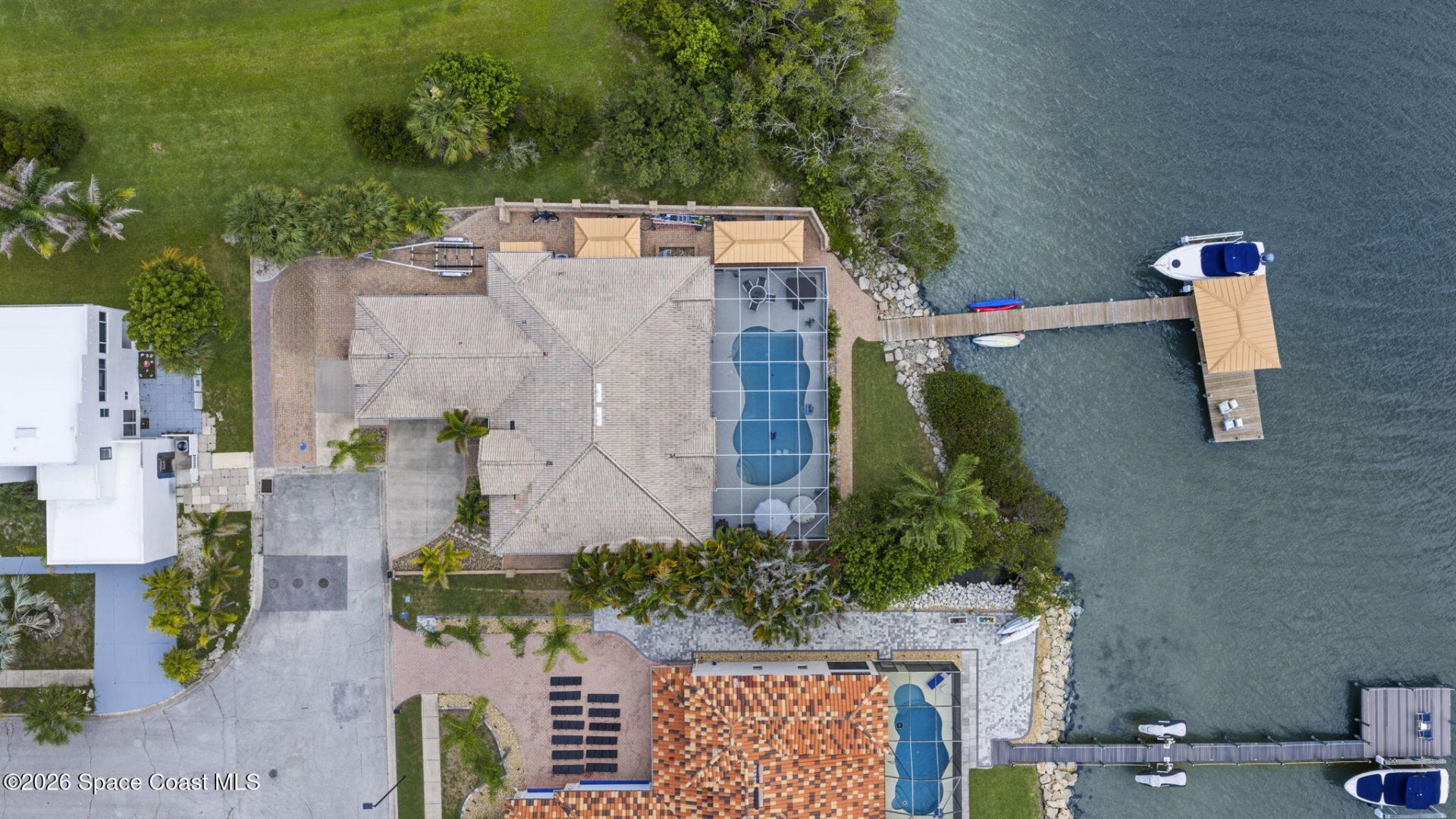 809 W Central Boulevard, Cape Canaveral, FL 32920 Photo