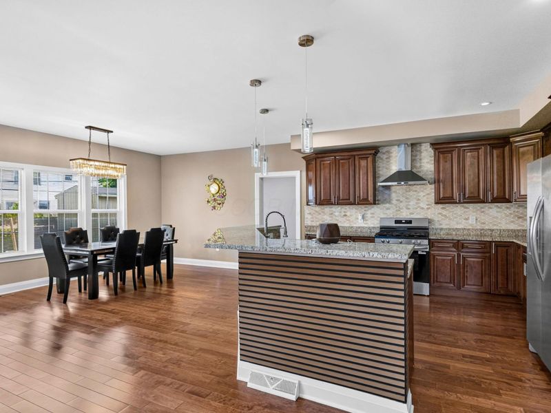 2444 Kilbourne Avenue, Columbus, OH 43229 Photo 12
