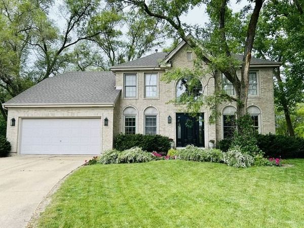 997 S Hampton Court , Aurora, IL 60506