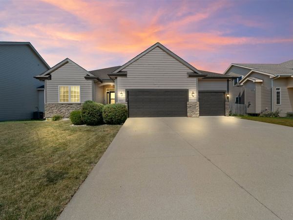 2210 SE Leeann Drive, Waukee, IA 50263