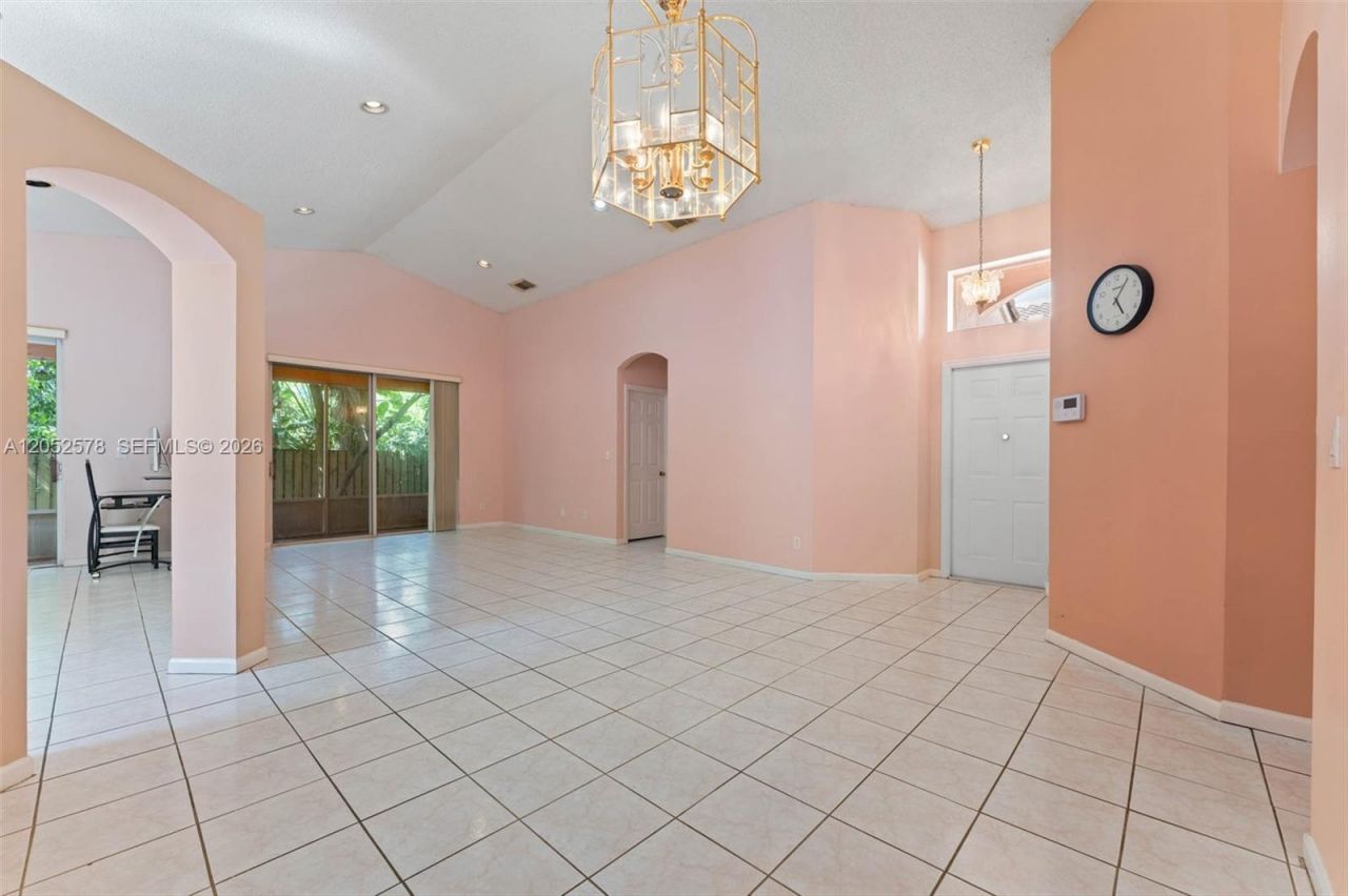 10232 SW 16th Ct, Pembroke Pines, FL 33025 Photo