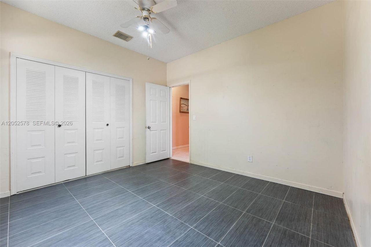 10232 SW 16th Ct, Pembroke Pines, FL 33025 Photo