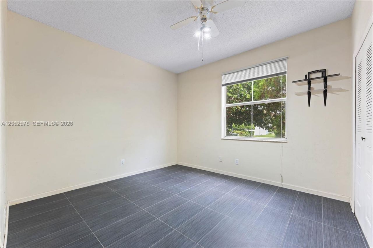 10232 SW 16th Ct, Pembroke Pines, FL 33025 Photo