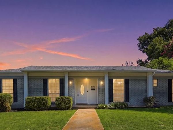 6120 Waco Way , Fort Worth, TX 76133
