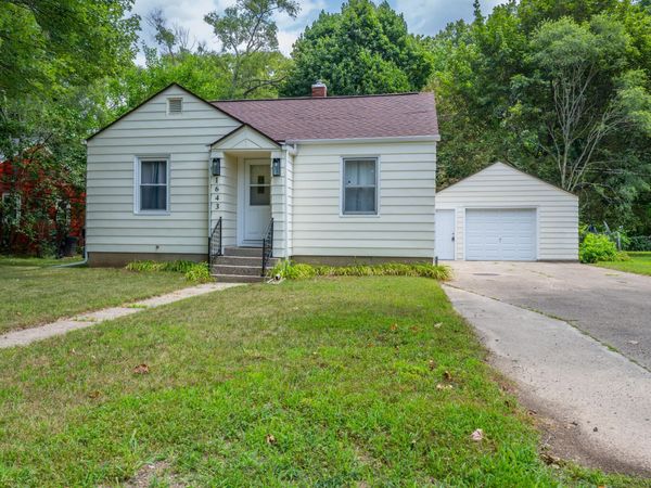 1643 Lyola Court, Benton Harbor, MI 49022