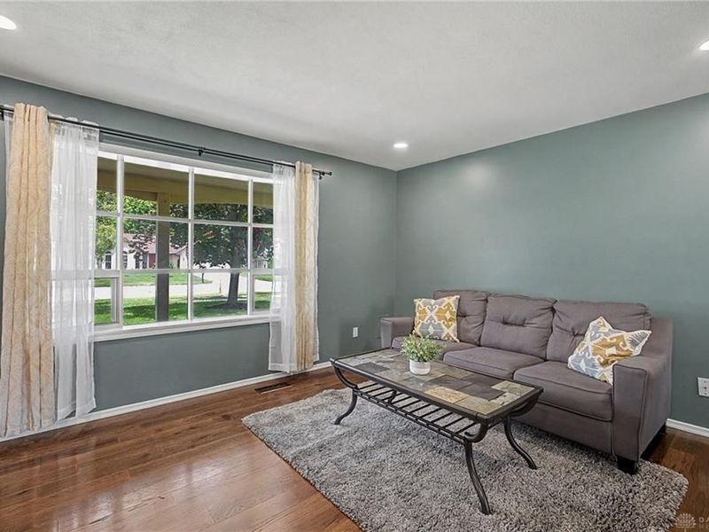 6948 Charlesgate Road, Huber Heights, OH 45424 Photo 12