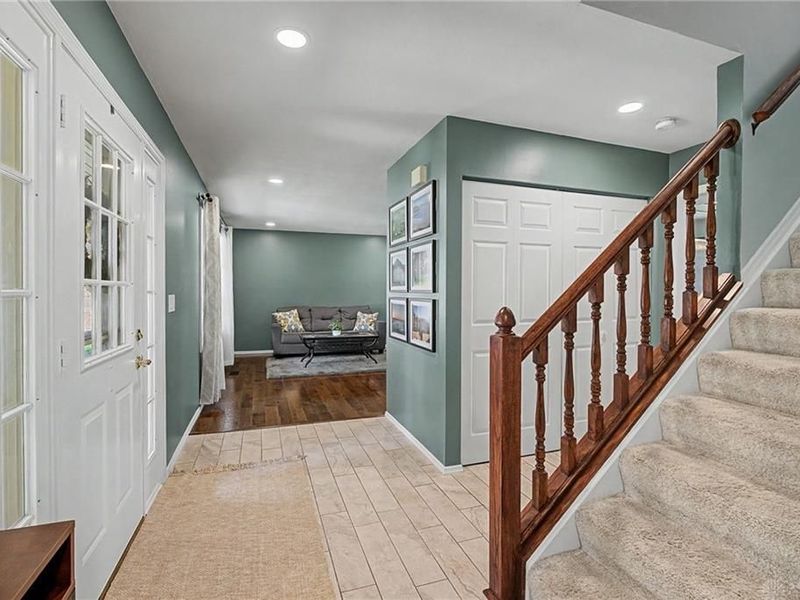 6948 Charlesgate Road, Huber Heights, OH 45424 Photo 9