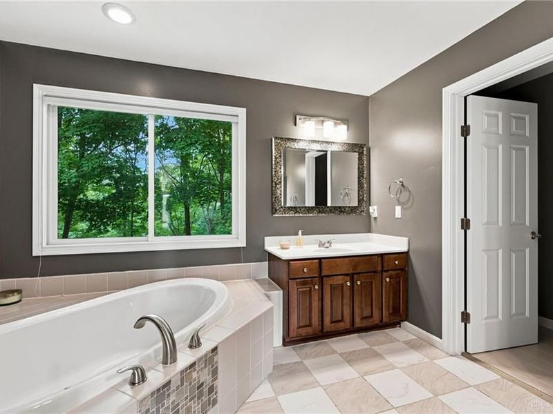 866 Miami Ridge Drive, Miami Township, OH 45140 Photo 24