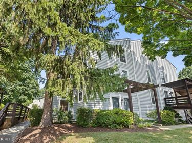 10178 OAKTON TERRACE ROAD, Unit 178, OAKTON, VA 22124