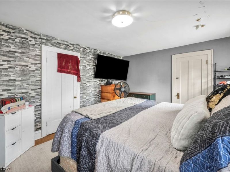 6802 Ackley Road, Parma, OH 44129 Photo 13