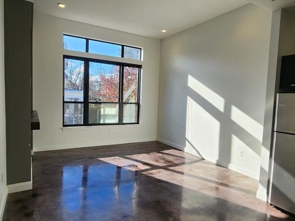 10 Front, Unit 305, Weymouth, MA 02188