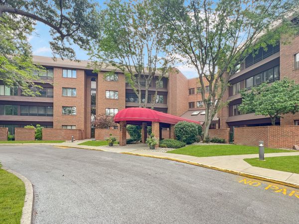 910 Ridge Road , Unit 208, Munster, IN 46321