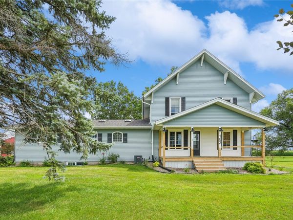 182 Dubuque Road, Springville, IA 52336