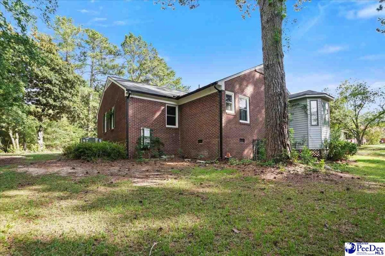 206 State Rd Photo 36