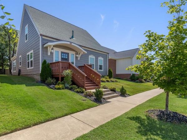 4211 W Winter Evening Place, Fayetteville, AR 72704