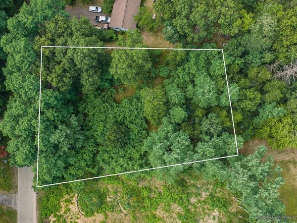 Lot 9 Yellow Thunder, Baraboo, WI 53913