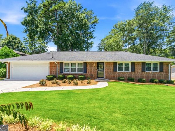 734 Huntington Place SE, Marietta, GA 30067