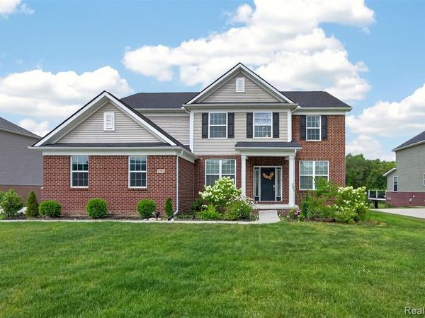 4160 Walcott Drive , Orion Twp, MI 48359