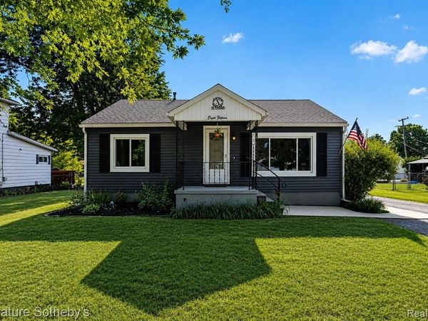815 Fowler Street , Howell, MI 48843