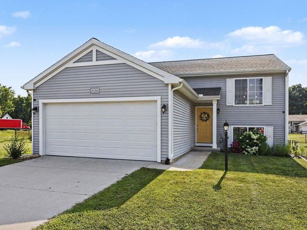 20260 Kiefer Way, South Bend, IN 46637