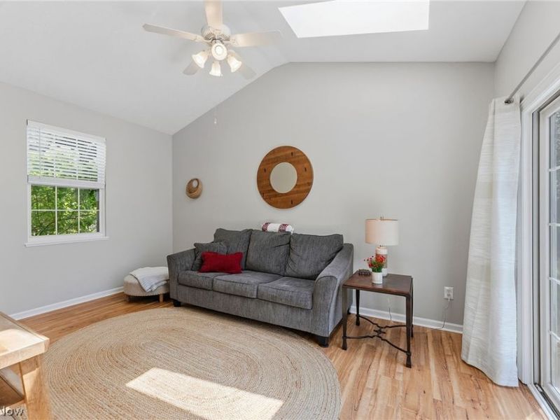 26810 Village Lane, Olmsted Falls, OH 44138 Photo 12