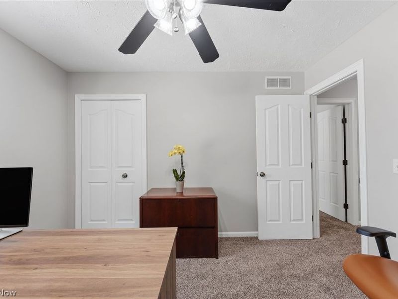 26810 Village Lane, Olmsted Falls, OH 44138 Photo 28