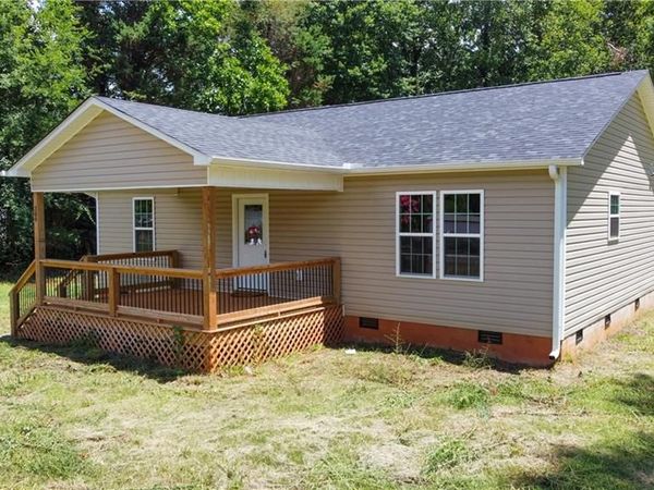389 Michaels Road , Mocksville, NC 27028
