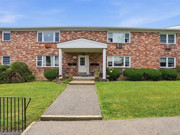 136 N Chestnut Street, Unit 9B, New Paltz, NY 12561