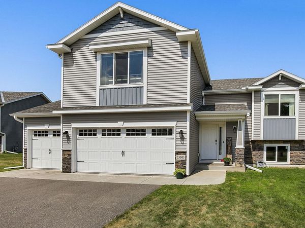 23003 27th Avenue , Saint Augusta, MN 56301