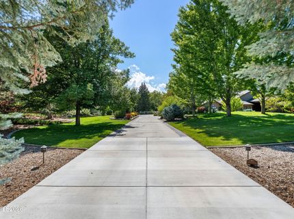 1456 Willow Creek Lane, Gardnerville, NV 89410 Photo