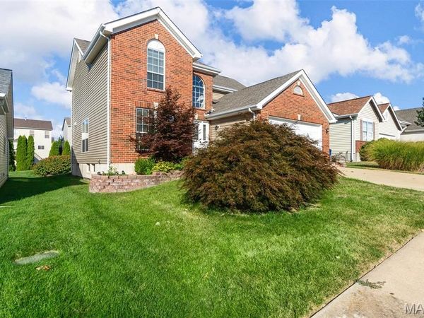 141 Behlmann Meadows Way, Florissant, MO 63034