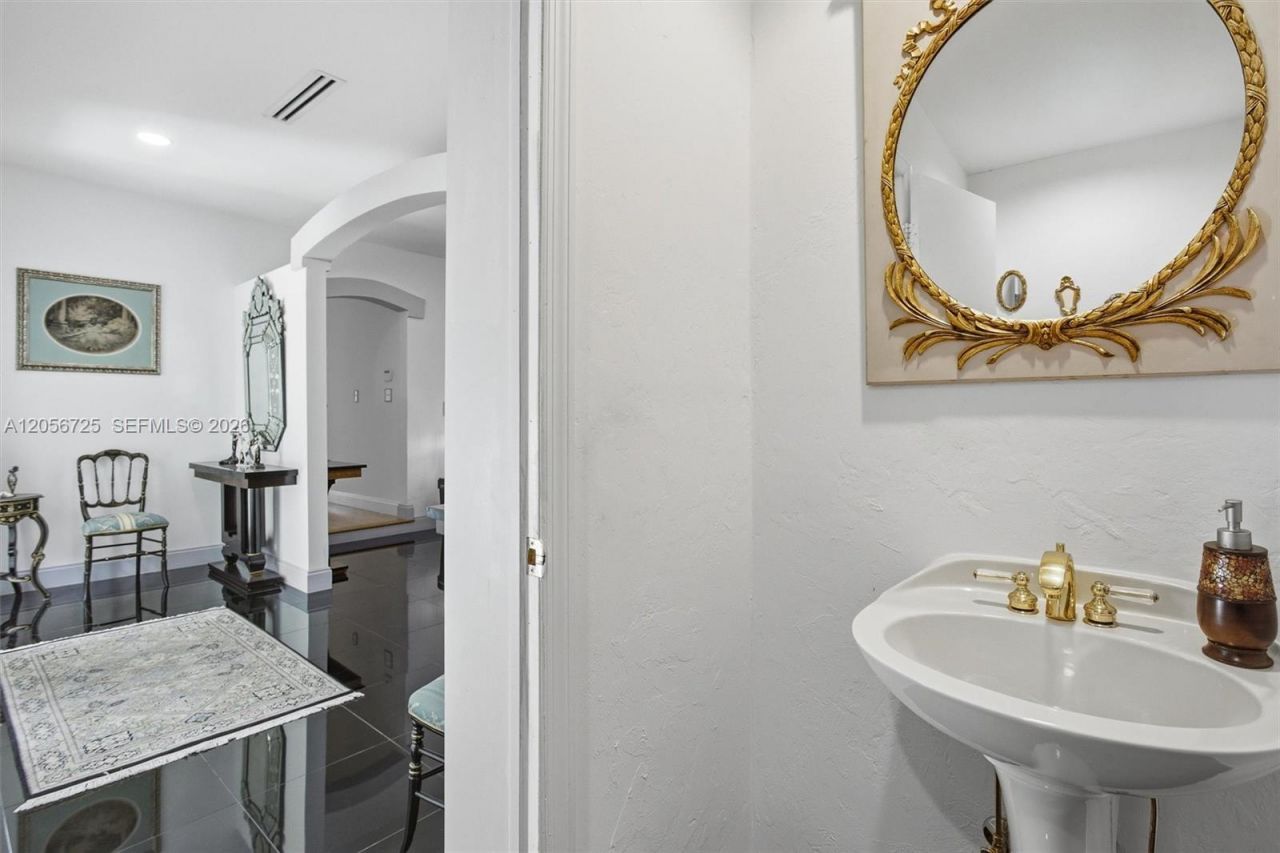 440 Tivoli Ave, Coral Gables, FL 33143 Photo