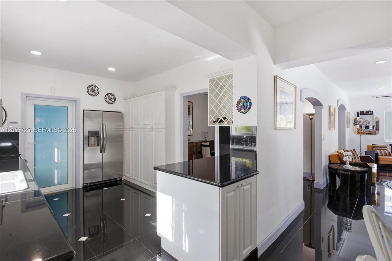 440 Tivoli Ave, Coral Gables, FL 33143 Photo