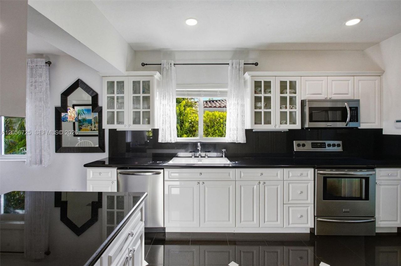 440 Tivoli Ave, Coral Gables, FL 33143 Photo