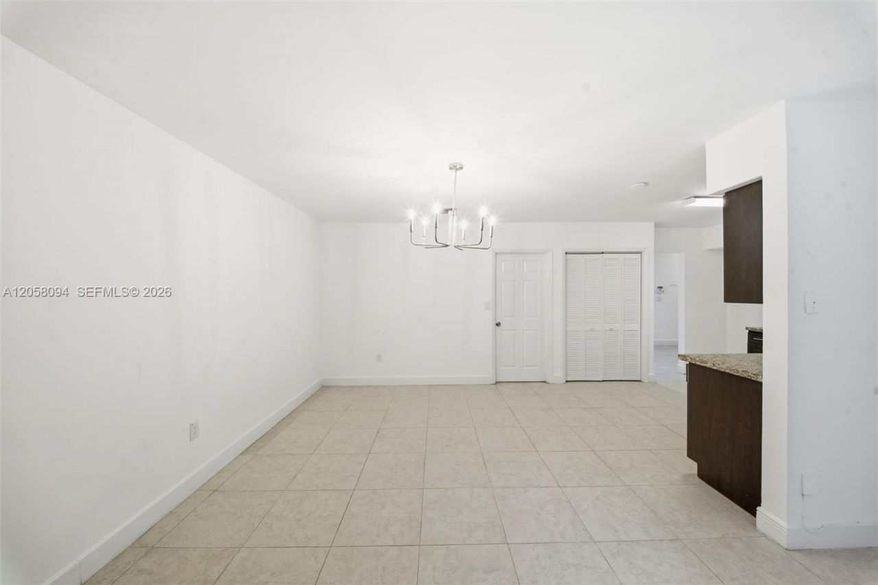 20 NE 210th St, Miami Gardens, FL 33179 Photo